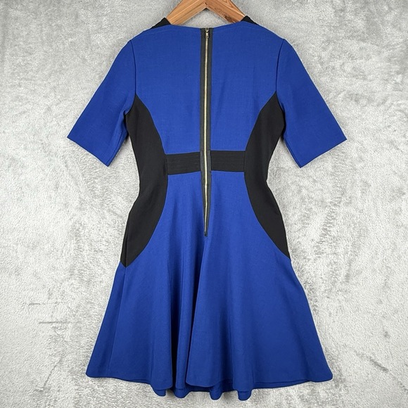 Maggy London Dress Size 8 Blue & Black Colorblock S/S Circle Skirt Stretch - Picture 3 of 8